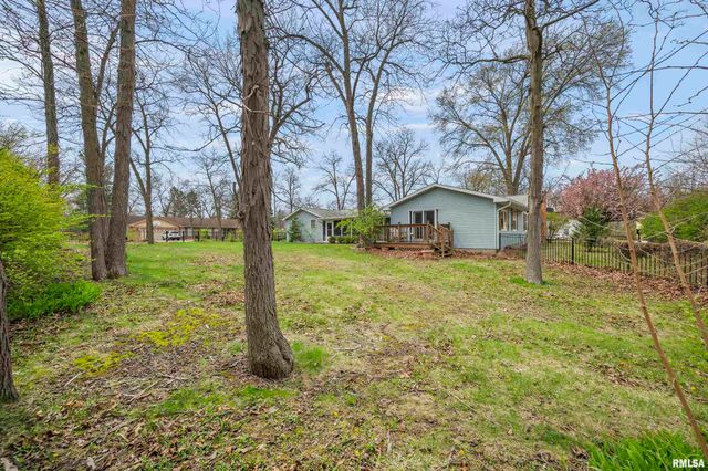 6502 N POST OAK Road, Peoria, IL 61615