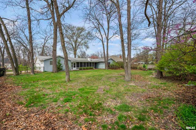 6502 N POST OAK Road, Peoria, IL 61615