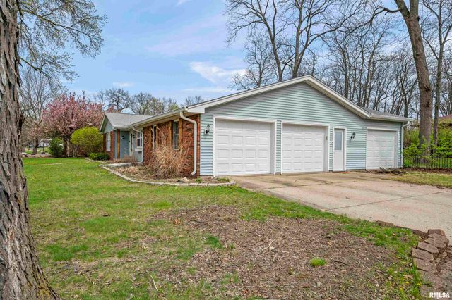 6502 N POST OAK Road, Peoria, IL 61615