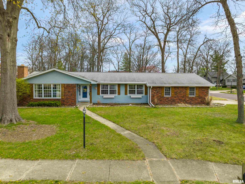 6502 N POST OAK Road, Peoria, IL 61615