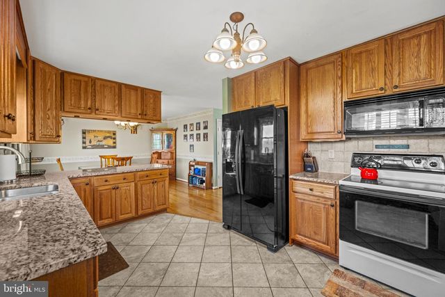 17 COLLIERY DR, Thurmont, MD 21788