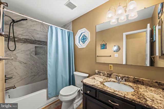 17 COLLIERY DR, Thurmont, MD 21788