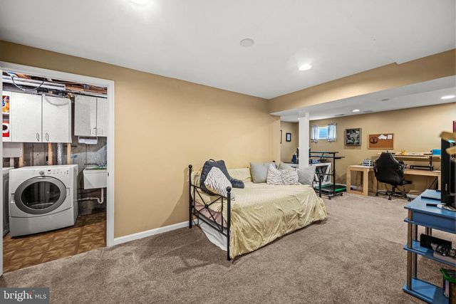 17 COLLIERY DR, Thurmont, MD 21788