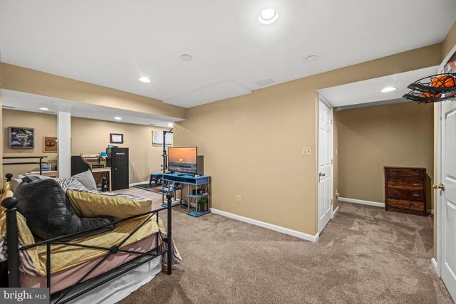 17 COLLIERY DR, Thurmont, MD 21788