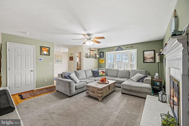 17 COLLIERY DR, Thurmont, MD 21788