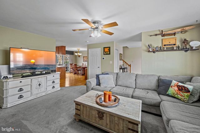 17 COLLIERY DR, Thurmont, MD 21788
