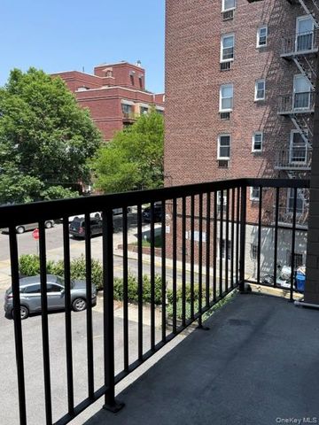 135-08 82nd Avenue 304, Briarwood, NY 11435