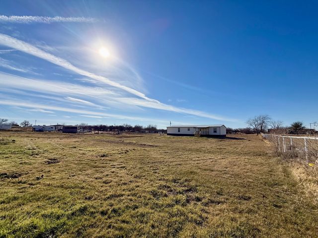 215 Salt Grass Circle, Poolville, TX 76487
