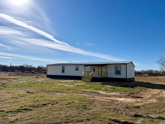 215 Salt Grass Circle, Poolville, TX 76487