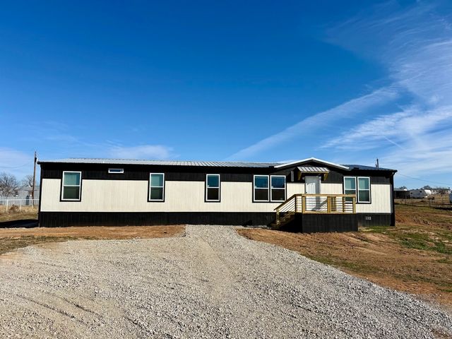 215 Salt Grass Circle, Poolville, TX 76487