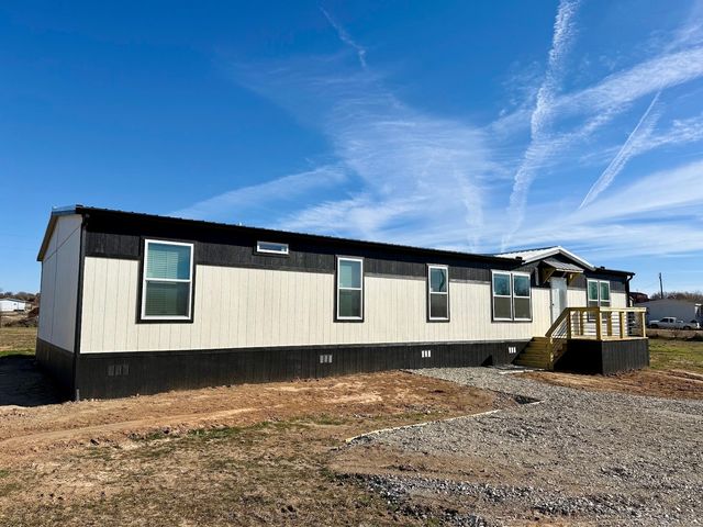 215 Salt Grass Circle, Poolville, TX 76487