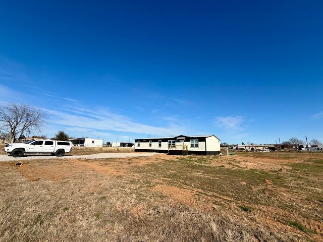 215 Salt Grass Circle, Poolville, TX 76487