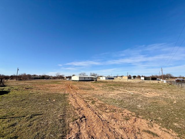 215 Salt Grass Circle, Poolville, TX 76487