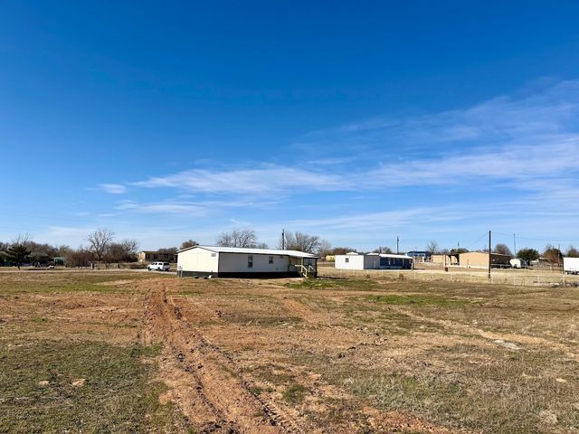 215 Salt Grass Circle, Poolville, TX 76487