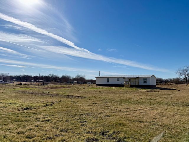 215 Salt Grass Circle, Poolville, TX 76487