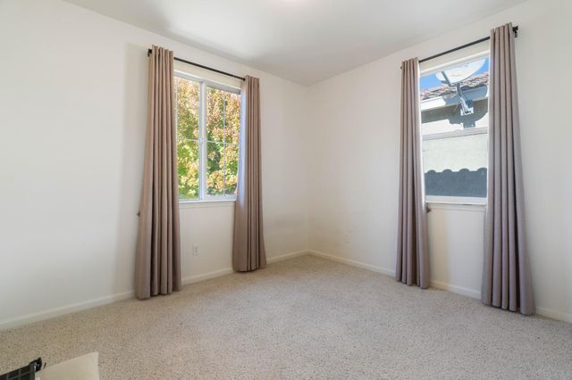 10525 Lake Point Ave, Stockton, CA 95219