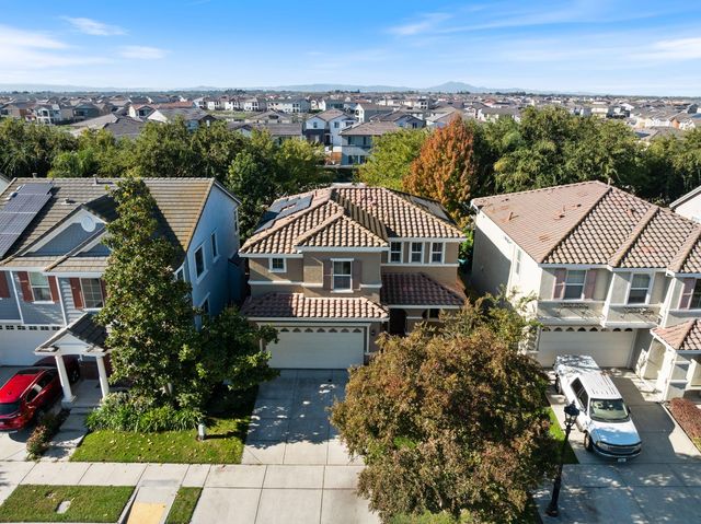 10525 Lake Point Ave, Stockton, CA 95219