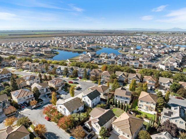 10525 Lake Point Ave, Stockton, CA 95219