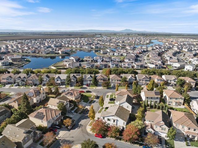 10525 Lake Point Ave, Stockton, CA 95219