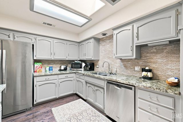 14605 Casitas Canyon Road, Bakersfield, CA 93306