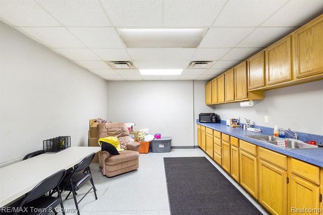 2170 Lavelle Road, Flint, MI 48504