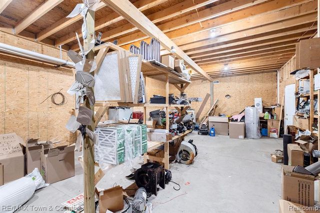 2170 Lavelle Road, Flint, MI 48504