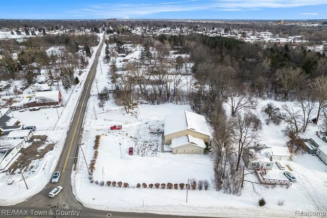 2170 Lavelle Road, Flint, MI 48504