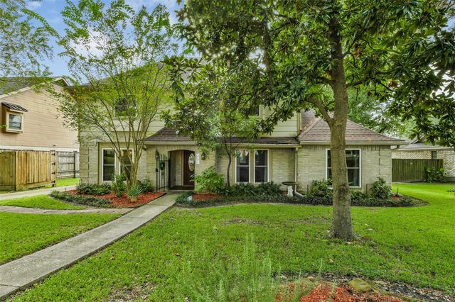 19611 Suncove Lane, Humble, TX 77346