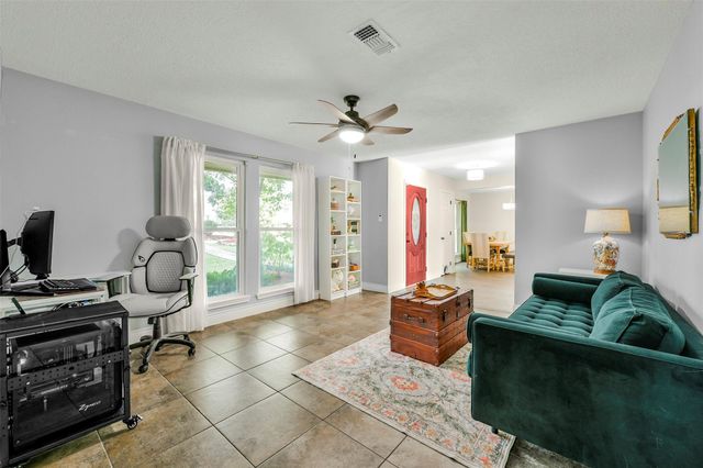 19611 Suncove Lane, Humble, TX 77346