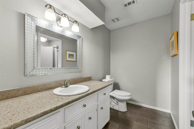 19611 Suncove Lane, Humble, TX 77346