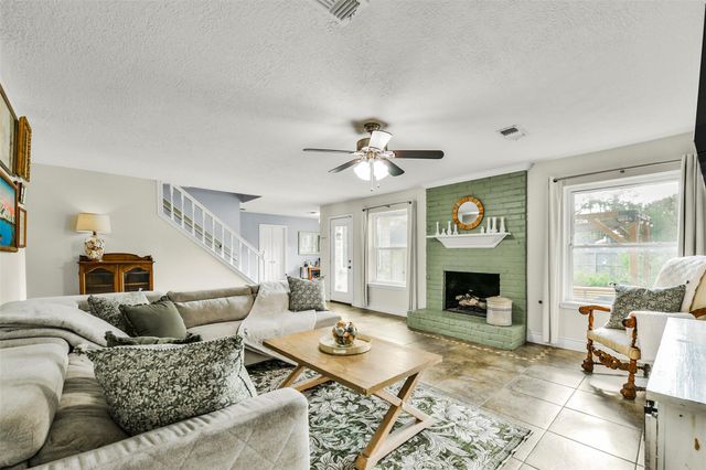 19611 Suncove Lane, Humble, TX 77346