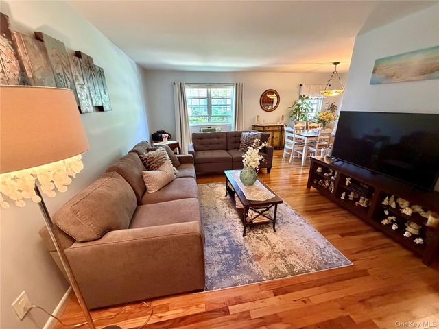 328 Lakeland Avenue 1A, Sayville, NY 11782
