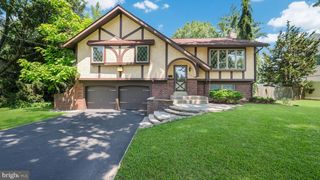 1753 PALOMINO DR, Warrington, PA 18976