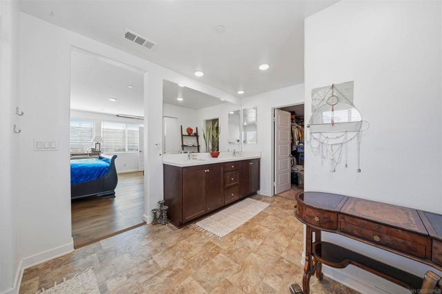 29835 Gypsy Vanner Way, Menifee, CA 92584