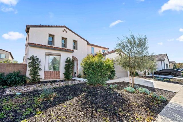 29835 Gypsy Vanner Way, Menifee, CA 92584