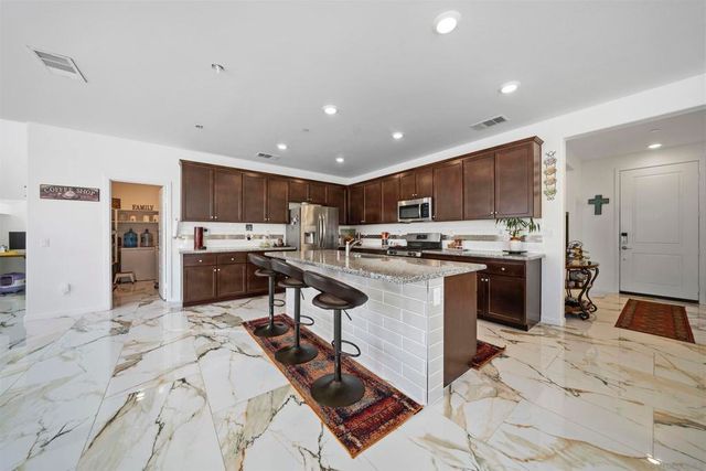 29835 Gypsy Vanner Way, Menifee, CA 92584