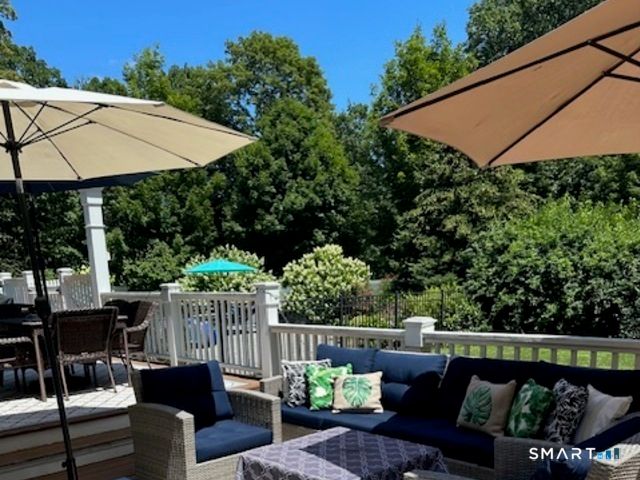 905 Baldwin Road, Woodbridge, CT 06525