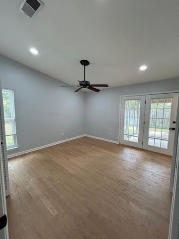 11803 Charing Cross RD, Austin, TX 78759