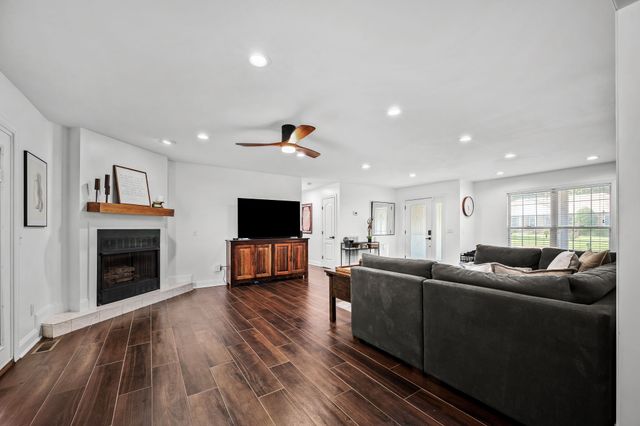 113 Stonegate Circle, Shelbyville, TN 37160