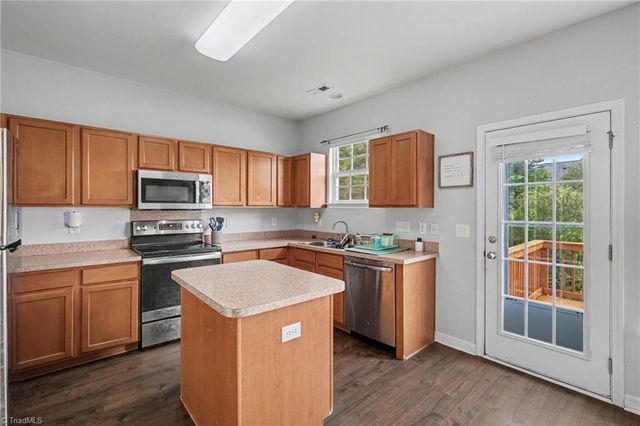 3932 Tarrant Trace Circle, High Point, NC 27265