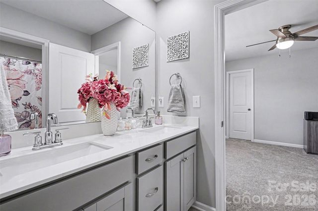 310 Hamptons Cove Road, Troutman, NC 28166