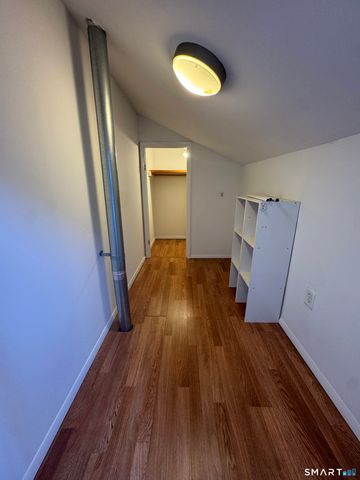 66 Mohawk Trail 66, Guilford, CT 06437