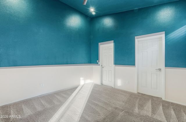 8923 E CAPRI Avenue, Mesa, AZ 85208