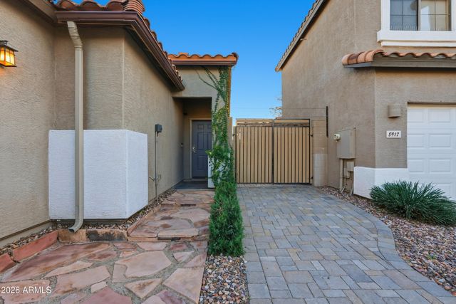 8923 E CAPRI Avenue, Mesa, AZ 85208