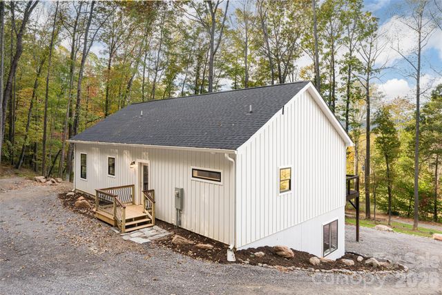 1487 Golf Course Road, Old Fort, NC 28762
