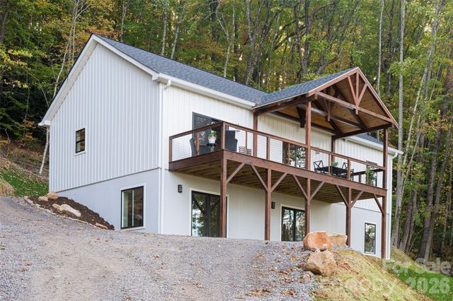 1487 Golf Course Road, Old Fort, NC 28762