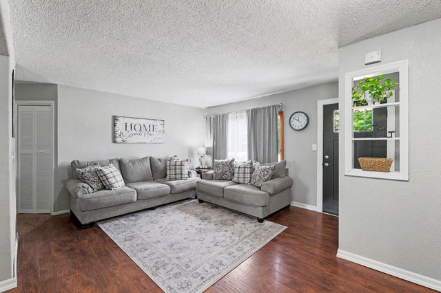 1416 N Buckner St., Derby, KS 67037
