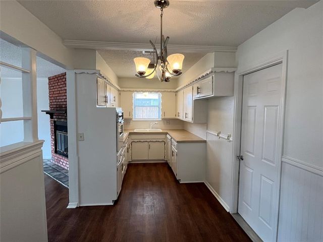 2516 SW 69th Street, Oklahoma City, OK 73159