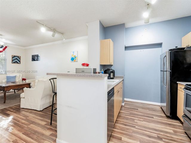 1900 Van Buren St 112B, Hollywood, FL 33020