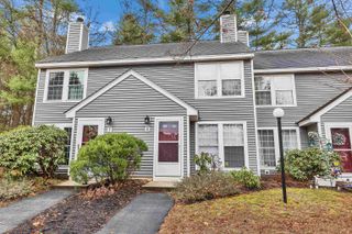 8 Ne Village Road, Concord, NH 03301